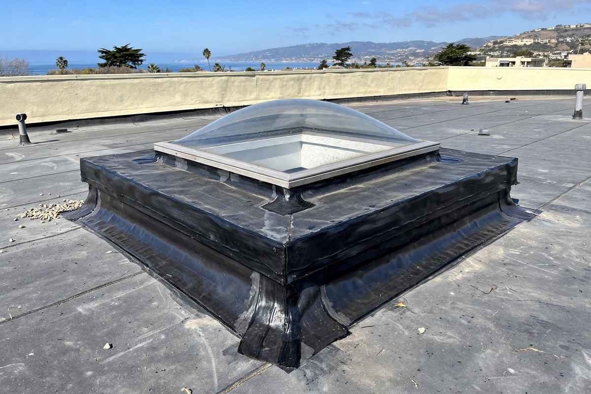 Flat Roof Repair in Westchester, CA — Commercial Roofing in Westchester, CA